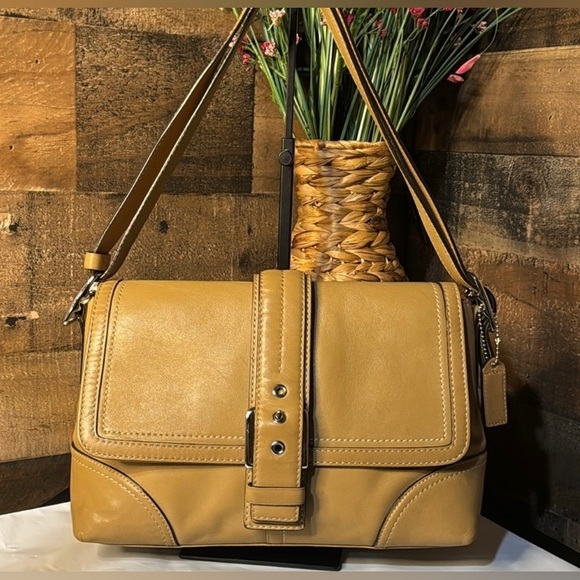 Coach Handbags - EUC Vintage Coach F11196 Leather
Hampton Tan Shoulder/Crossbody Bag